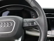 Audi Q8 55 TFSIe 381pk Tiptronic Quattro Pro Line S · Panoramadak · 360 Camera · Wegklapbare Trekhaak · Apple/Android Car Play · Luchtvering · 21'' Inch ·