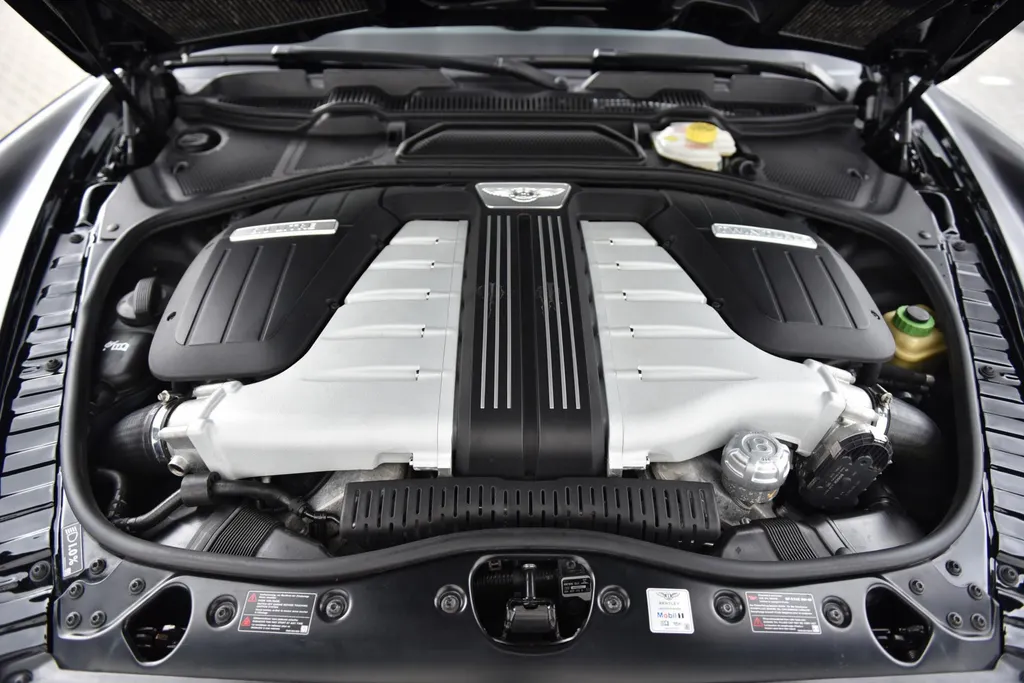 Bentley Flying Spur 6.0 W12 S