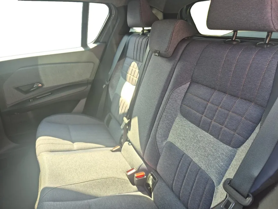 Renault 4 comfort range techno 52 kWh * TE BESTELLEN * VERSCHILLENDE UITVOERINGEN IN DE SHOWROOM * NU ALLEEN IN NAALDWIJK * € 1.800,- ORDERPREMIE * Incl. 5 jaar garantie *