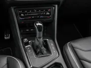 Volkswagen Tiguan 1.5 TSI 150pk DSG R-Line Business+ · Leder · Panoramadak · Apple/Android Car Play · Dodehoeksensor · Elek. Achterklep · 360 Camera · All-season banden · 19'' Inch · EXTRA INRUILKORTING ·