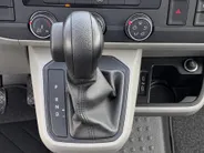 Volkswagen Bedrijfswagens Transporter 2.0TDi 150pk DSG L2 · Achteruitrijcamera · bijrijdersbank · automaat · Apple Carplay / Android Auto ·