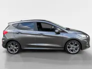 Ford Fiesta 1.0 EcoBoost ST-Line 12 MAANDEN BOVAG GARANTIE | ELEKTRISCHE RAMEN | BLUETOOTH AUDIO | AIRCO