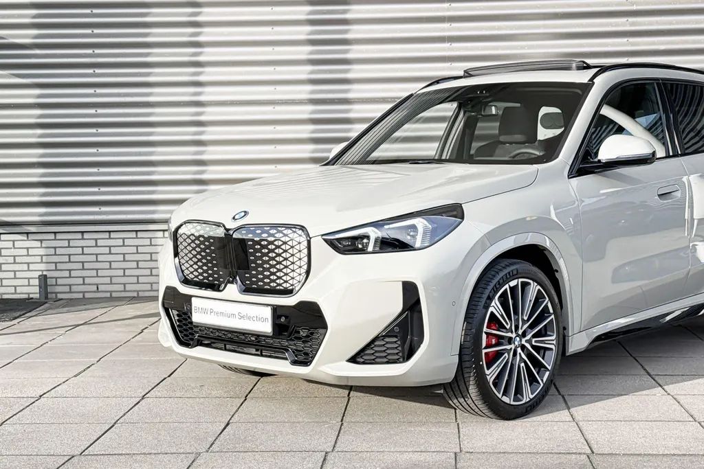 BMW iX1 eDrive20 67 kWh M Sport Edition