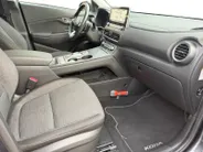 Hyundai Kona EV Fashion 64 kWh | Zeer nette auto | 97,6 % SOH | Navigatie | Head-up display | Achteruitrijcamera | Hoge zit |