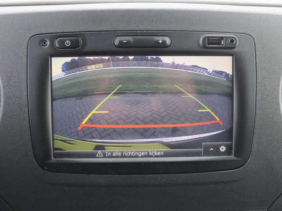 Renault Master T33 2.3 dCi L2H2 Stop & Start | Automaat | Trekhaak | Camera | Airco | Navi | Cruise | 16' LM | PDC | Licht-/regensensor | Volledig betimmerd |