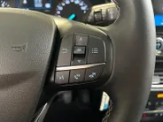 Ford Fiesta 1.0 EcoBoost Hybrid Titanium | Apple Carplay / Android Auto | Stoel + Stuurverwarming | Cruise Control | Parkeersensoren Achter | Lichtsensor | Climate Control | Verwarmbare Voorruit