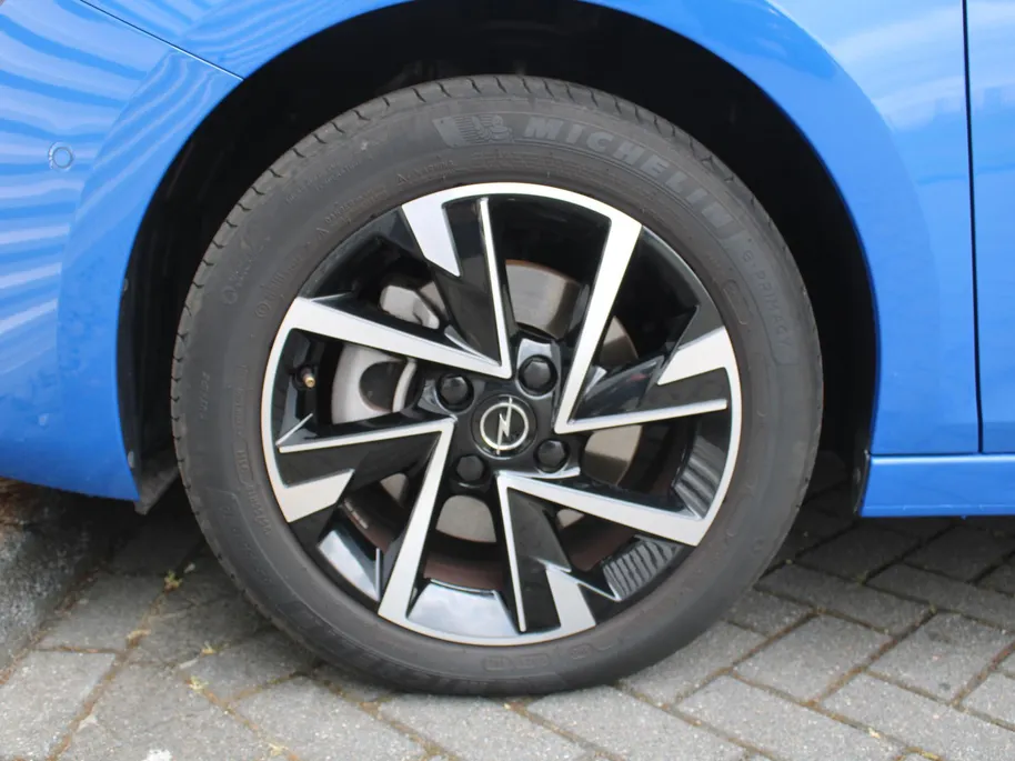 Opel Corsa 1.2 Turbo GS | Camera | Cruise | Parkeersensoren v+a | Dodehoeksensor | Apple Carplay/Android Auto | LED | 16' LM | Airco |