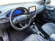 Ford Puma Vignale | Dealer onderhouden | Automaat | Winter pack | BLIS | Adapt. Cruise control | Lederen bekleding | Elektr. Achterklep | 18' lichtmetalen velgen | Bovag garantie |