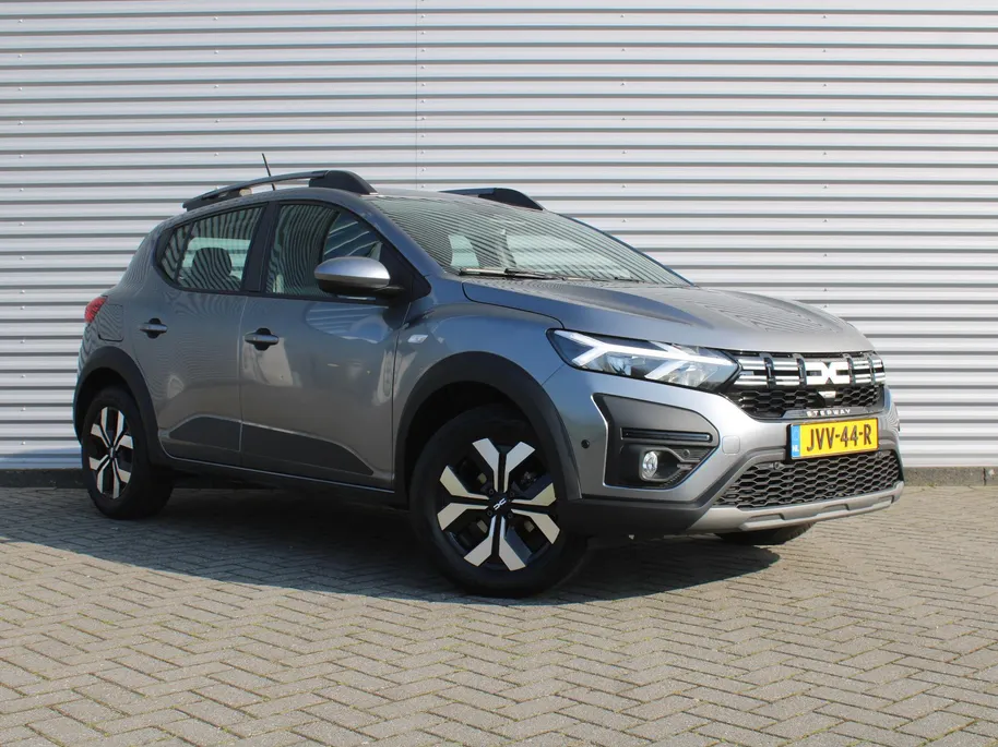 Dacia Sandero Stepway 1.0 TCe 90 Journey | BTW Auto | Camera | Clima | Dodehoek detectie | Parkeersensor v+a | Navi | Apple Carplay | Android Auto | LED | 16' LM |