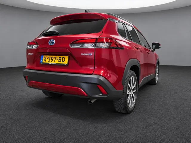 Toyota Corolla Cross 2.0 HP Hybrid Launch Edition | Panoramadak | All Seasons