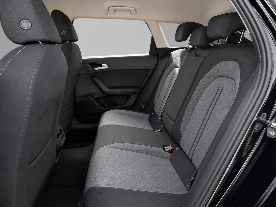 SEAT Leon Sportstourer Style Business Intense 1.5 eTSI 115 PK DSG Stationwagen | Matrix LED| Herwaardering!