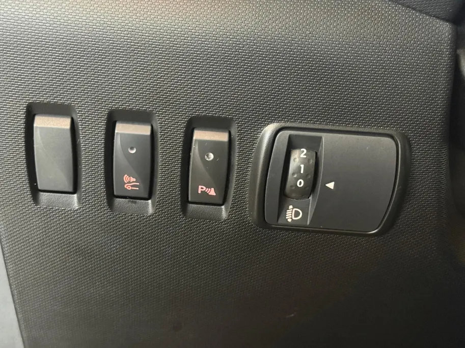 Renault Twingo Z.E. R80 Collection *Aut*Navi*Climate*Parkeersensoren*Hoge instap!