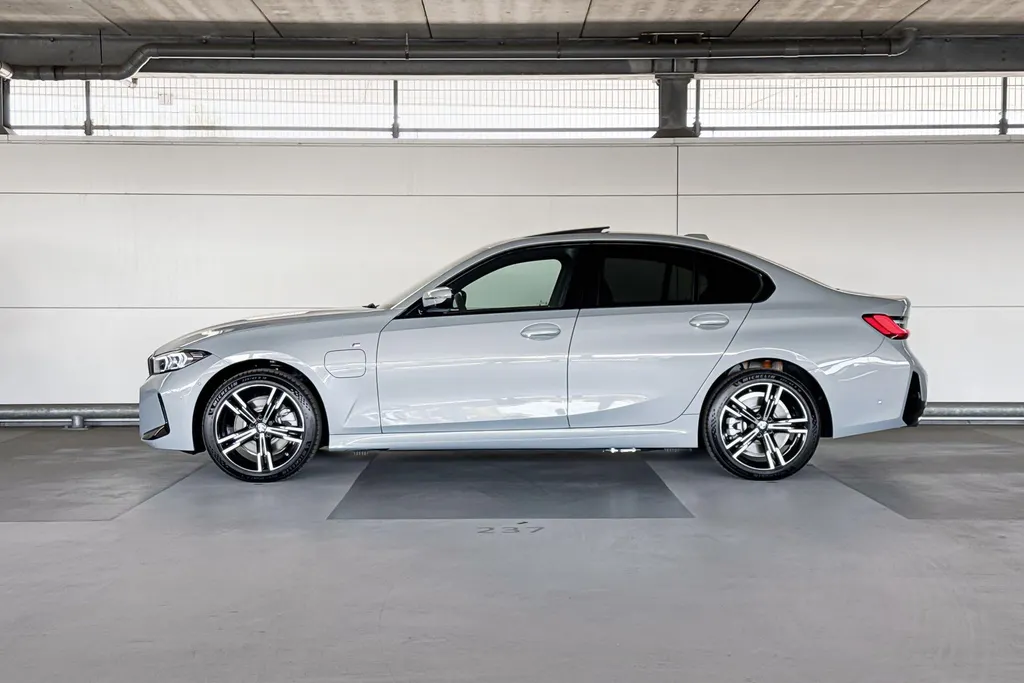 BMW 3 Serie Sedan 330e
