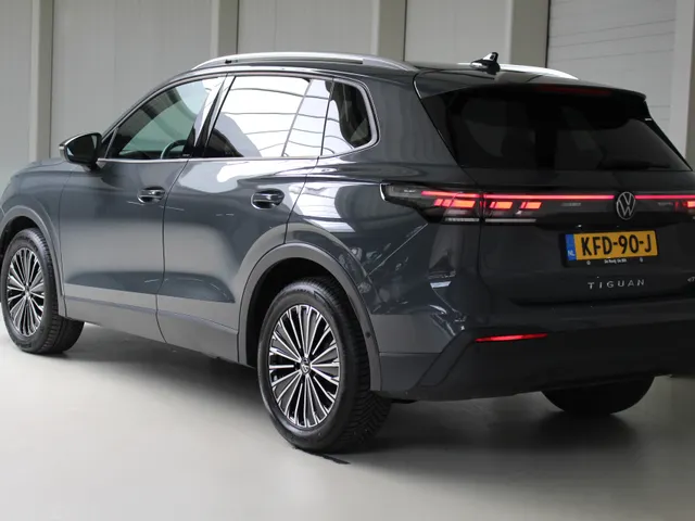 Volkswagen Tiguan 1.5 eTSI DSG Goal Edition Navigatie | Trekhaak | Matrix Led | Keyless Entry | Easy Open achterklep