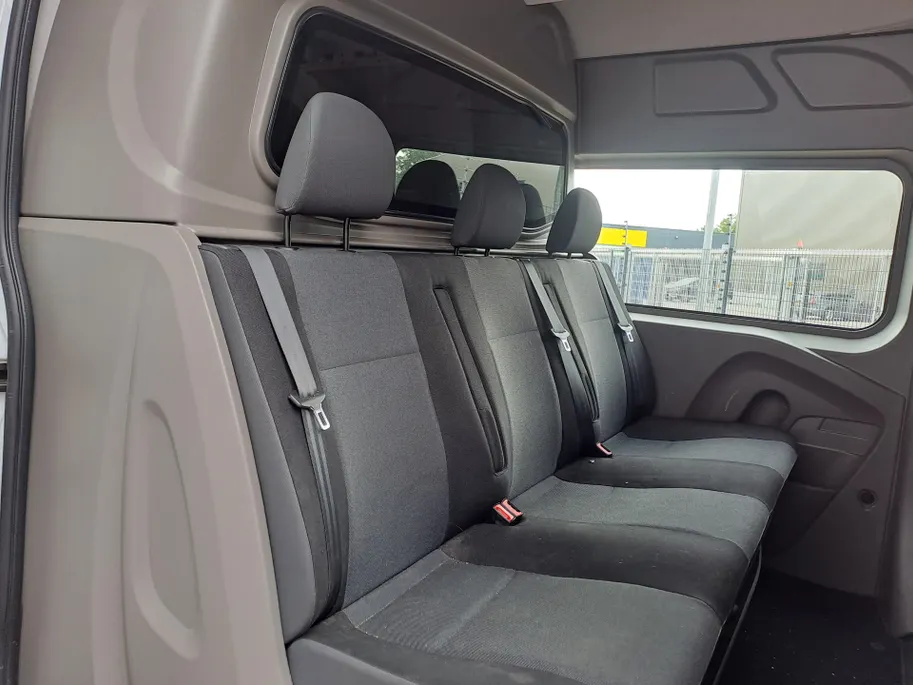 Nissan Interstar 2.3 dCi L2H2 N-Connecta | Dubbele Cabine | Camera | Airco | Trekhaak | Navigatie | Apple Carplay/Android Auto | Cruise Control