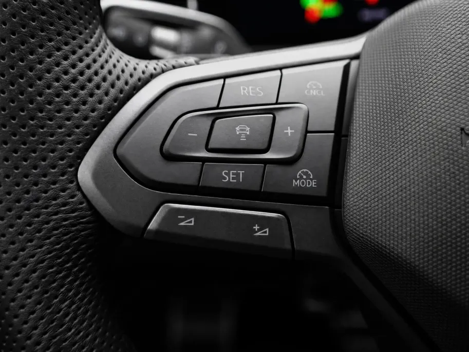 Volkswagen T-Roc 1.5 eTsi Style First Edition