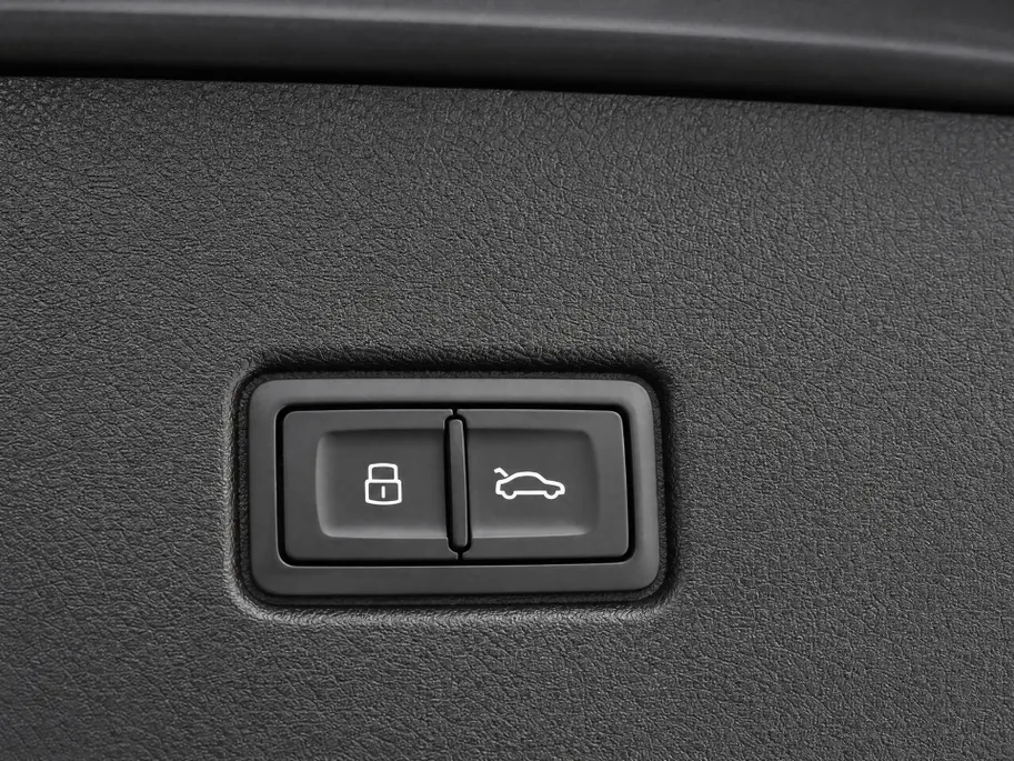 Audi Q5 Sportback 50 TFSIe 299pk S-tronic S edition · Camera · Panoramadak · Apple/Android Car Play · Navigatie · Elek. Achterklep · Stoelverwarming · EXTRA INRUILKORTING ·