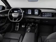 Audi Q6 e-tron Sportback S edition 83 kWh 252 PK · Glazen panoramadak · Trekhaak elek. wegklapbaar · Optiekpakket zwart