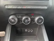 Renault Captur 1.6 E-Tech Hybrid 145 RS Line | Automaat | Full Hybride | Apple Carplay & Android Auto | Cruise & Climate Control | Camera | Parkeersensoren | Recent Onderhouden | 12 Maanden BOVAG Garantie