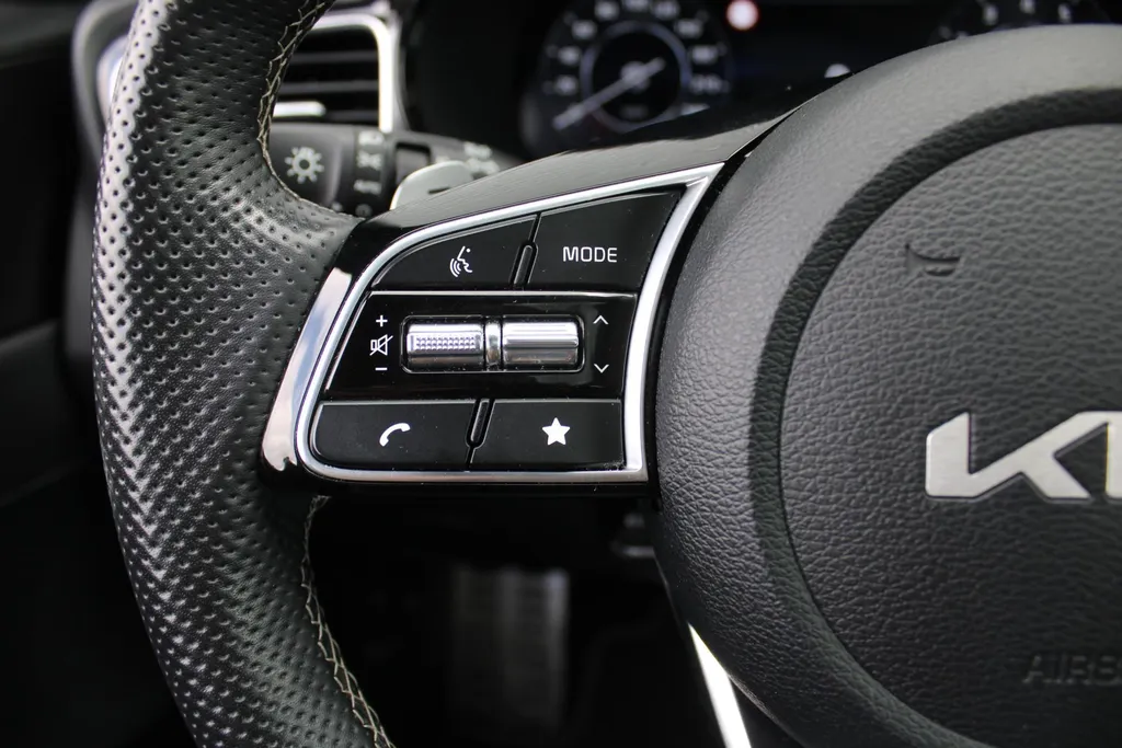 Kia ProCeed 1.5 T-GDi DCT7 GT-Line | BTW Auto | Automaat | Pano | 18” LM | Navi | Camera | Adap. Cruise |