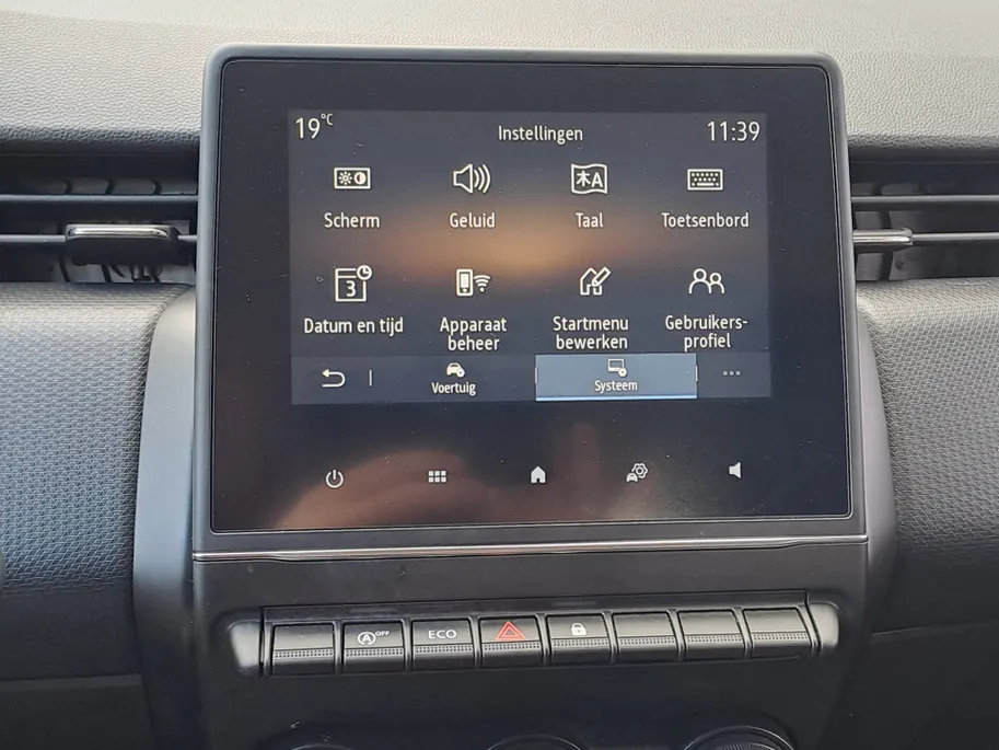 Renault Clio 1.0 TCe 90 Equilibre | Navigatie | Cruise | DAB | Rijstrooksensor met correctie | Airco | Apple Carplay/Android Auto
