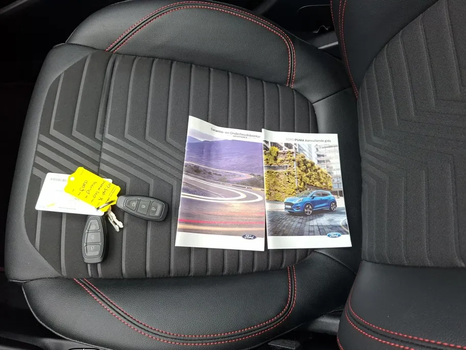 Ford Puma 1.0 EcoBoost Hybrid ST-Line X automaat | Dealeronderhouden | Stoel- stuur en voorruitverwarming | Afneembare trekhaak | 18inch zwarte velgen | Maxton