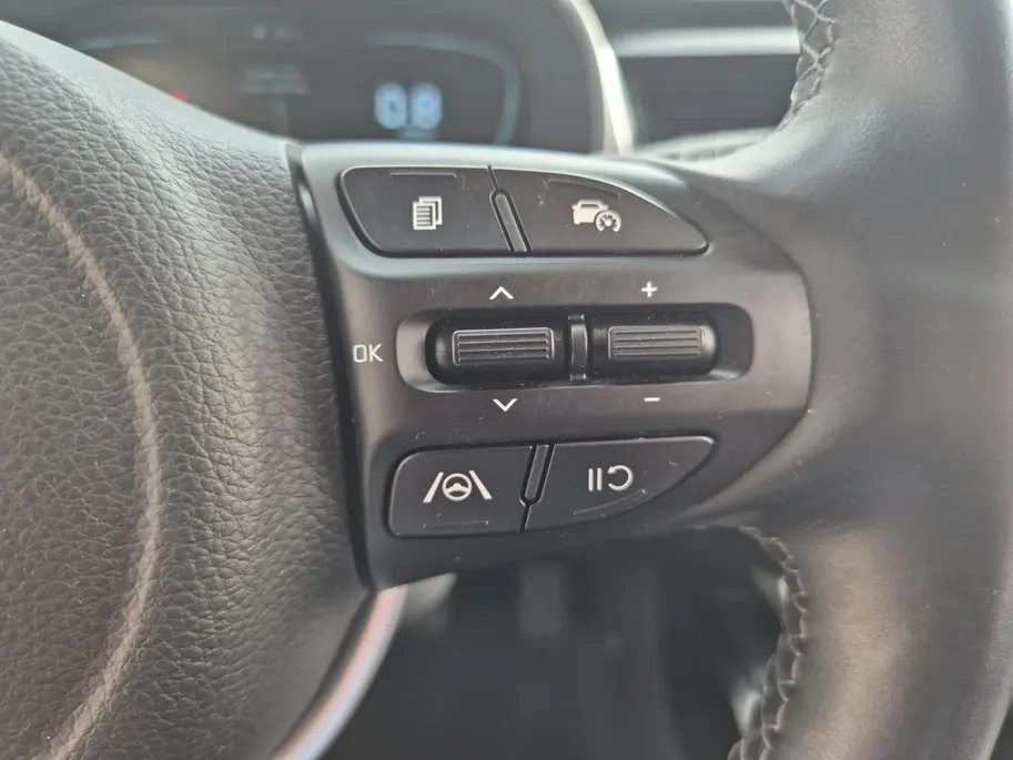 Kia Stonic 1.0 T-GDi MHEV DynamicPlusLine | Airco | Navi | Camera | LM Velgen | Privacy Glass |