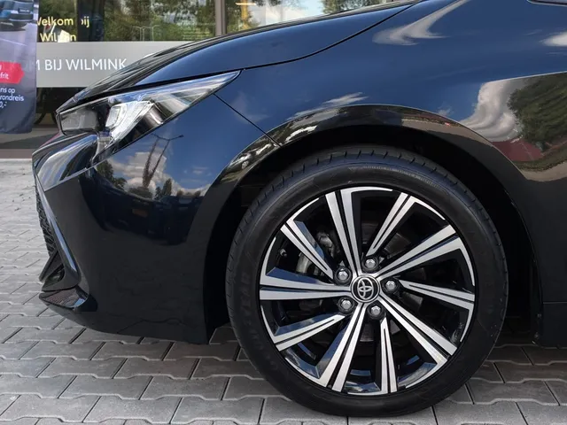 Toyota Corolla Touring Sports 1.8 Hybrid Dynamic | Parkeersensoren | Stoelverwarming