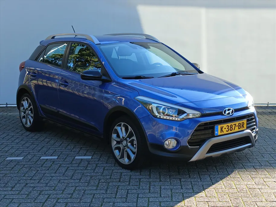 Hyundai i20 1.0 T-GDI 100PK Automaat Comfort / Carplay / Climate en Cruisecontrol! / UNIEK!