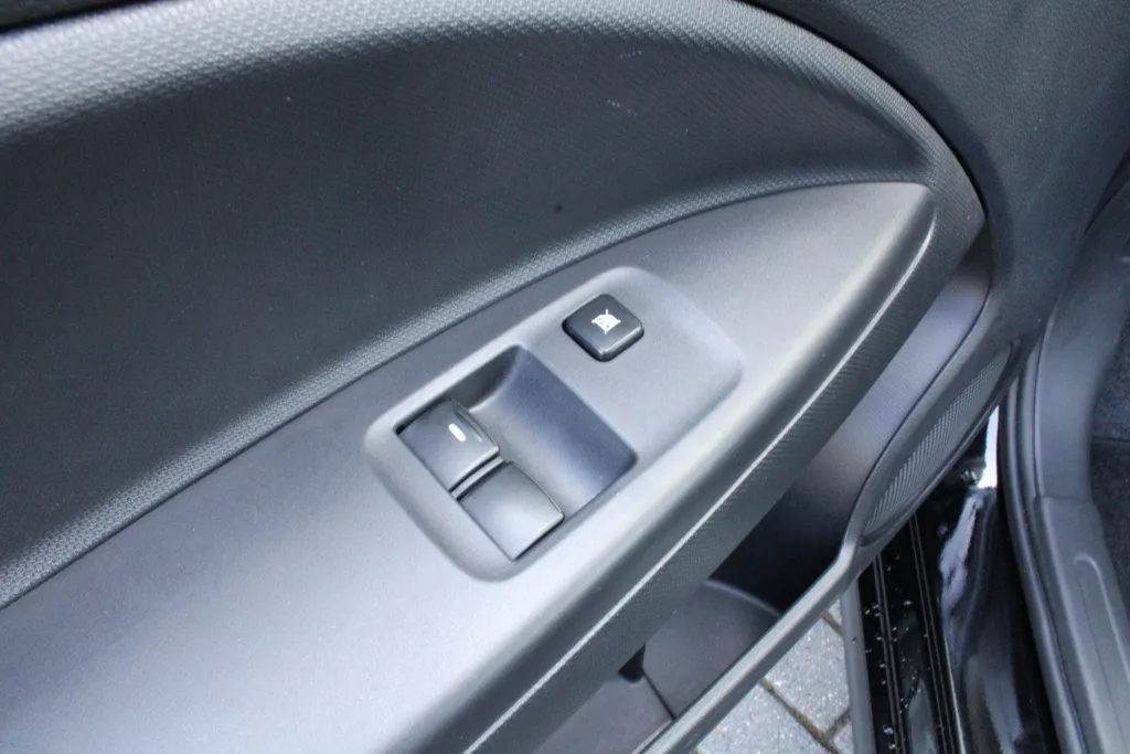 Mitsubishi Space Star 1.0 Cool+ | 15' LM Velgen | Airco | 5 Jaar Garantie |