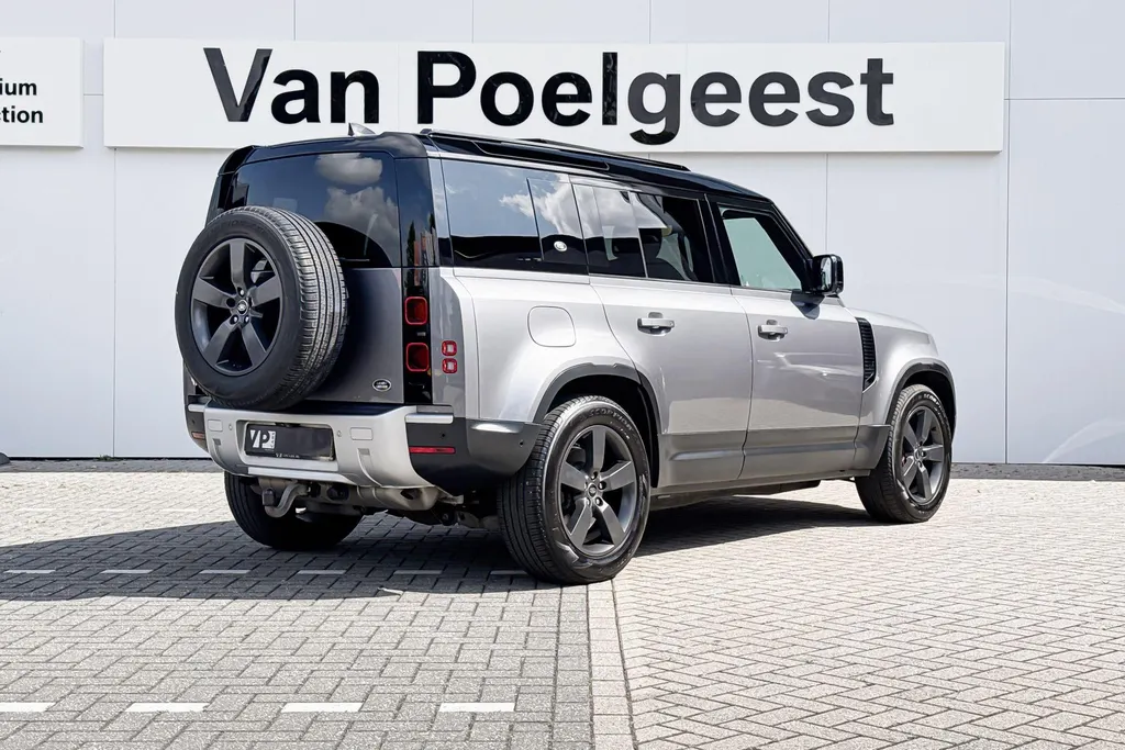 Land Rover Defender 110 2.0 P400e 110 X-Dynamic HSE