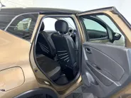 Renault Captur 90PK TCe Intens | All Season Banden | Armsteun | Navi | Camera | Parkeersensoren | Climate Control | Bluetooth | Lichtmetalen Velgen | Licht & Regen Sensor |