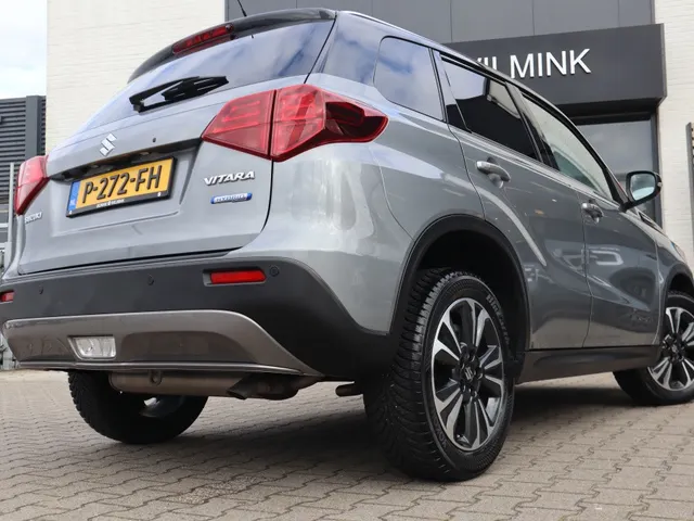 Suzuki Vitara 1.4 BoosterJet Style Hybrid AdaptiveCruise | Leder | Carplay