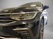 Volkswagen Tiguan 1.4 TSI eHybrid 245pk DSG Life Business · Camera · Inklap. Trekhaak · Stuur- & Stoelverwarming · Parkeerassistent · Apple/Android Car Play ·