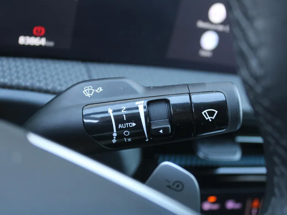 Kia EV6 Plus 77.4 kWh | Stuur-/stoelverwarming + ventilatie | Elektr. stoelverstelling + achterklep | Leer | Warmtepomp | 19' LM | Camera | LED |