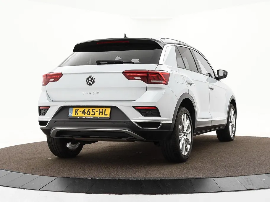 Volkswagen T-Roc 1.5 TSI 150pk DSG Sport · Camera · ACC · Alarmklasse 3 · Apple/Android Car Play · Verkeersbord Detectie · Elek. Inklapbare Spiegels ·