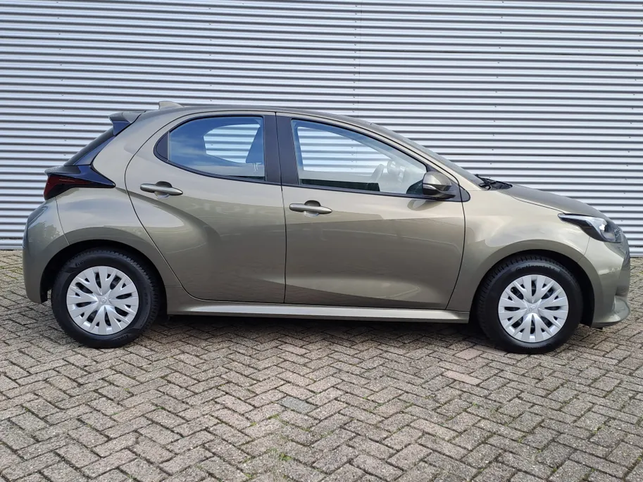 Toyota Yaris 1.5 Hybrid Active AUTOMAAT | Navigatie | Adaptieve Cruise | Climate | Camera | Rijstrooksensor met correctie | Apple Carplay/Android Auto