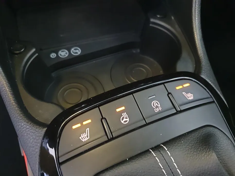Kia Picanto 1.0 DPI ExecutiveLine | Stoel en stuurverwarming | Navigatie | Camera | Keyless met startknop | Climate control | Cruise control | Getinte ramen achter |