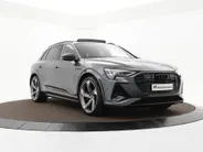 Audi e-tron S quattro 95 kWh 503pk · SOH 98,5% · Panoramadak · Luchtvering · Camera · Leder Valcona · B&O Sound · Keyless · 22'Velgen ·
