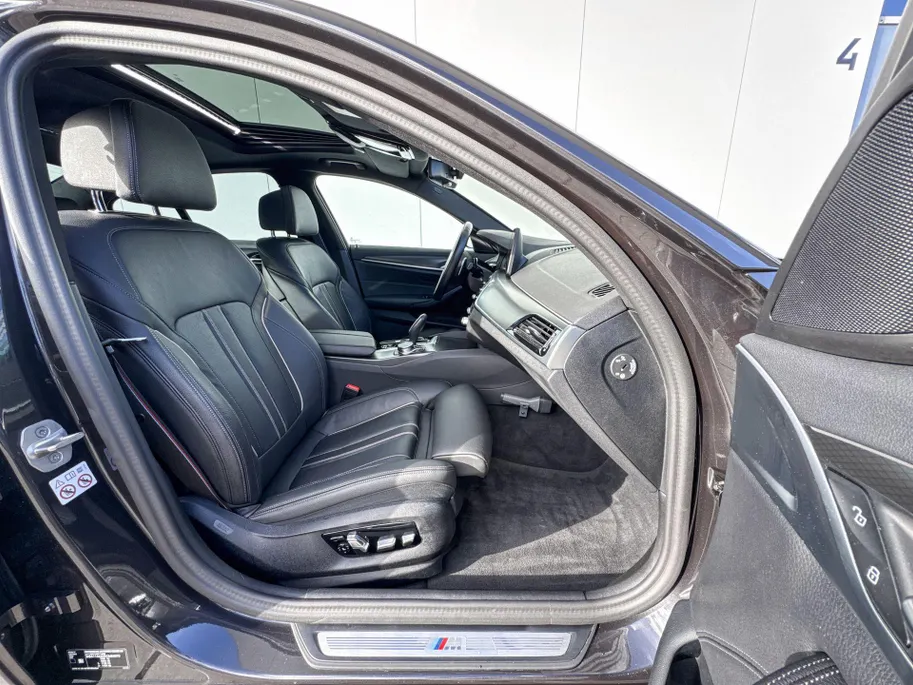 BMW 5 Serie Sedan 530e High Executive M-Sport