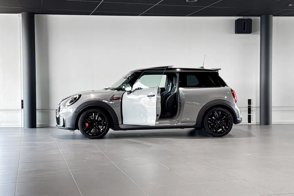 MINI Cooper 3-deurs 2.0 John Cooper Works JCW Pack