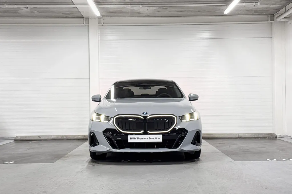 BMW i5 Sedan eDrive40