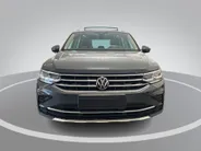 Volkswagen Tiguan 1.4 TSI 245pk DSG eHybrid Life Business · Panoramadak · 360 Camera · Inklap. Trekhaak · Head-Up Display · Dodehoeksensor · Parkeer Assistent ·
