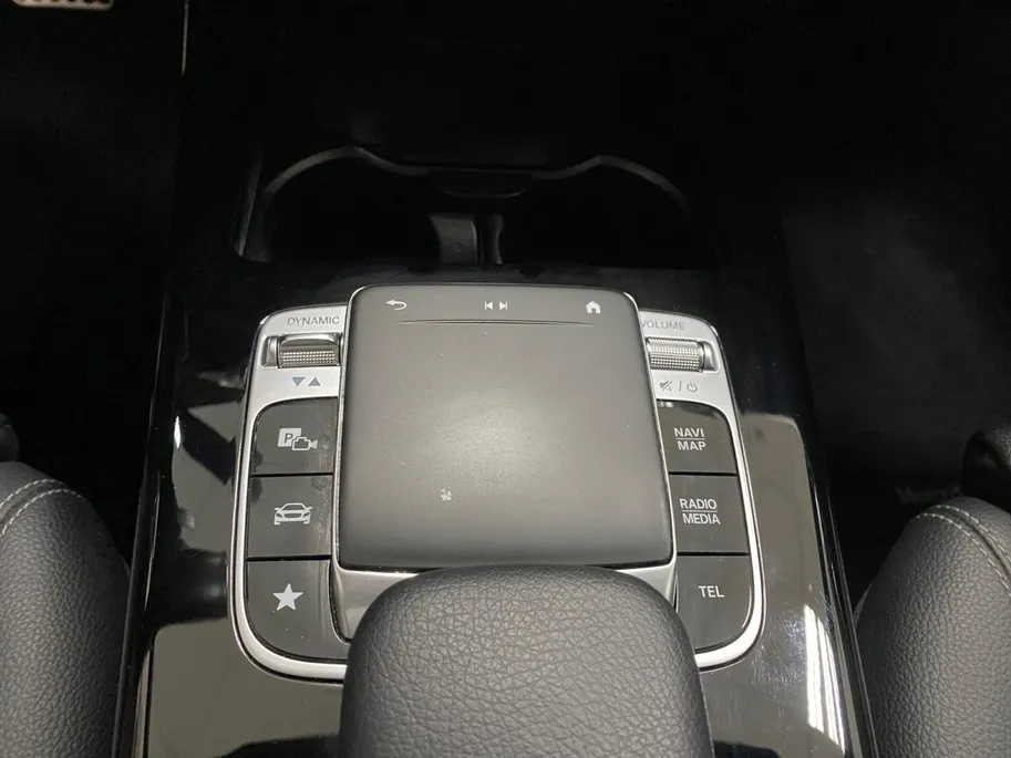 Mercedes-Benz A-Klasse 180 ADVANTAGE | AUTOMAAT | APPLE CARPLAY | NL-AUTO |