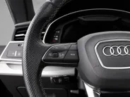 Audi Q8 55 TFSIe 381pk Tiptronic Quattro Pro Line S · Panoramadak · 360 Camera · Wegklapbare Trekhaak · Apple/Android Car Play · Luchtvering · 21'' Inch ·