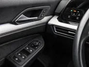 Volkswagen Golf 1.0 eTSI 110pk DSG Life Business · Camera · Keyless · Dodehoeksensor · Apple/Android Car Play · Clima · Navigatie · Garantie t/m 12-10-2026 of 60.000km
