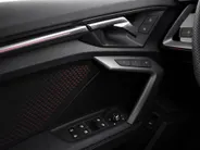 Audi A3 Allstreet Advanced edition 40 TFSI e 204 PK · Lederen bekleding · Comfortsleutel · 18' LM Velgen · Assist. Driving + Parking plus