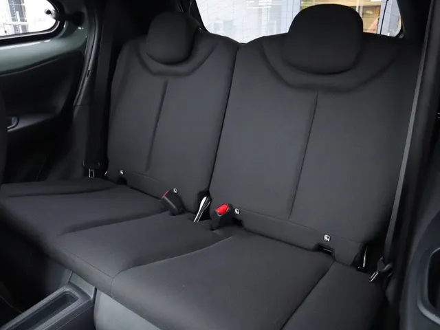 Toyota Aygo X Hybrid 115 pulse | V+A Parkeersensoren