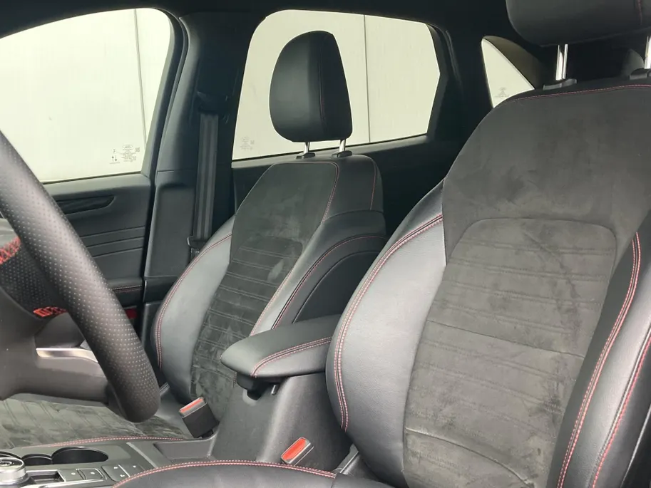 Ford Kuga 2.5 PHEV 225 pk ST-Line X BLISS - Voorruitverwarming - Stoelverwarming - Half leder Alcantara