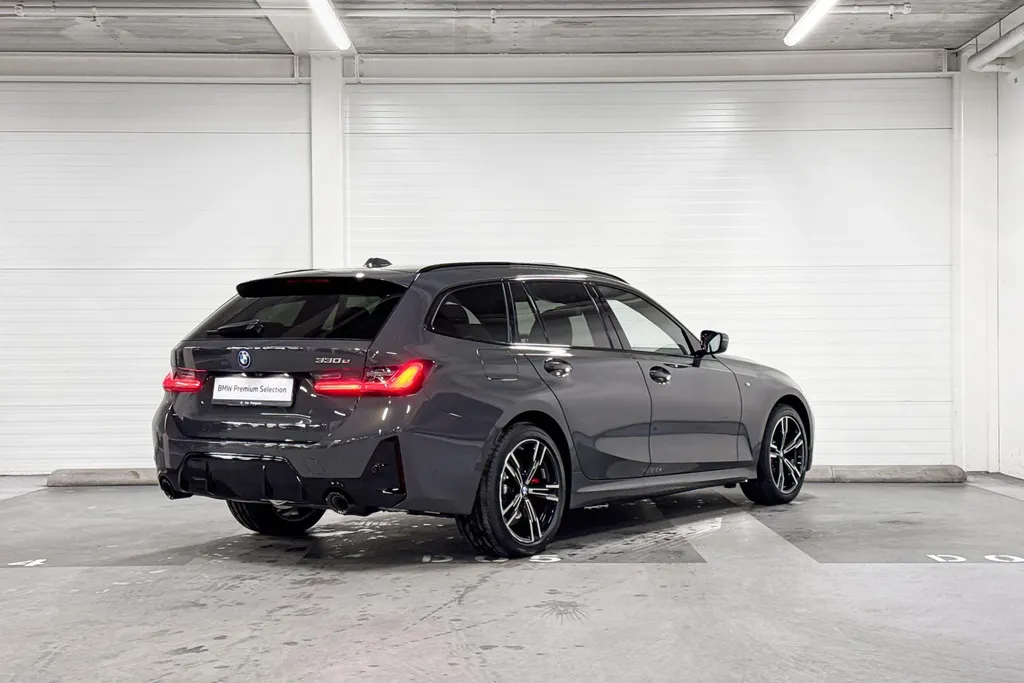 BMW 3 Serie Touring 330e